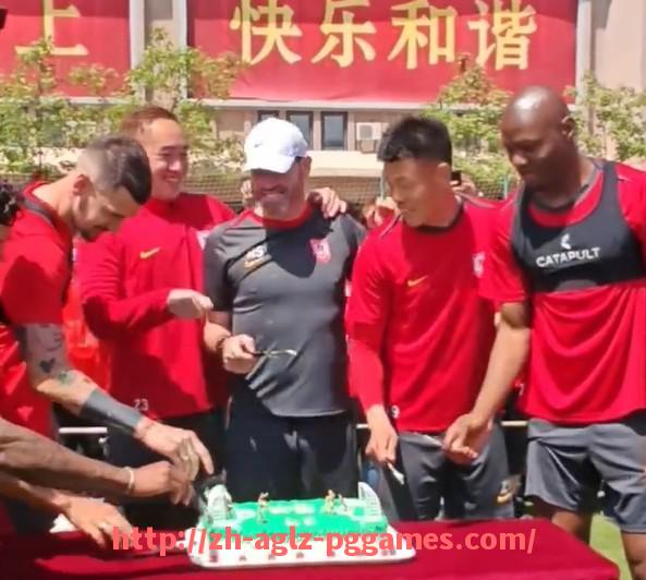 PG模拟器官方网站-世俱杯历届参赛球队大全,全球豪门汇聚一堂